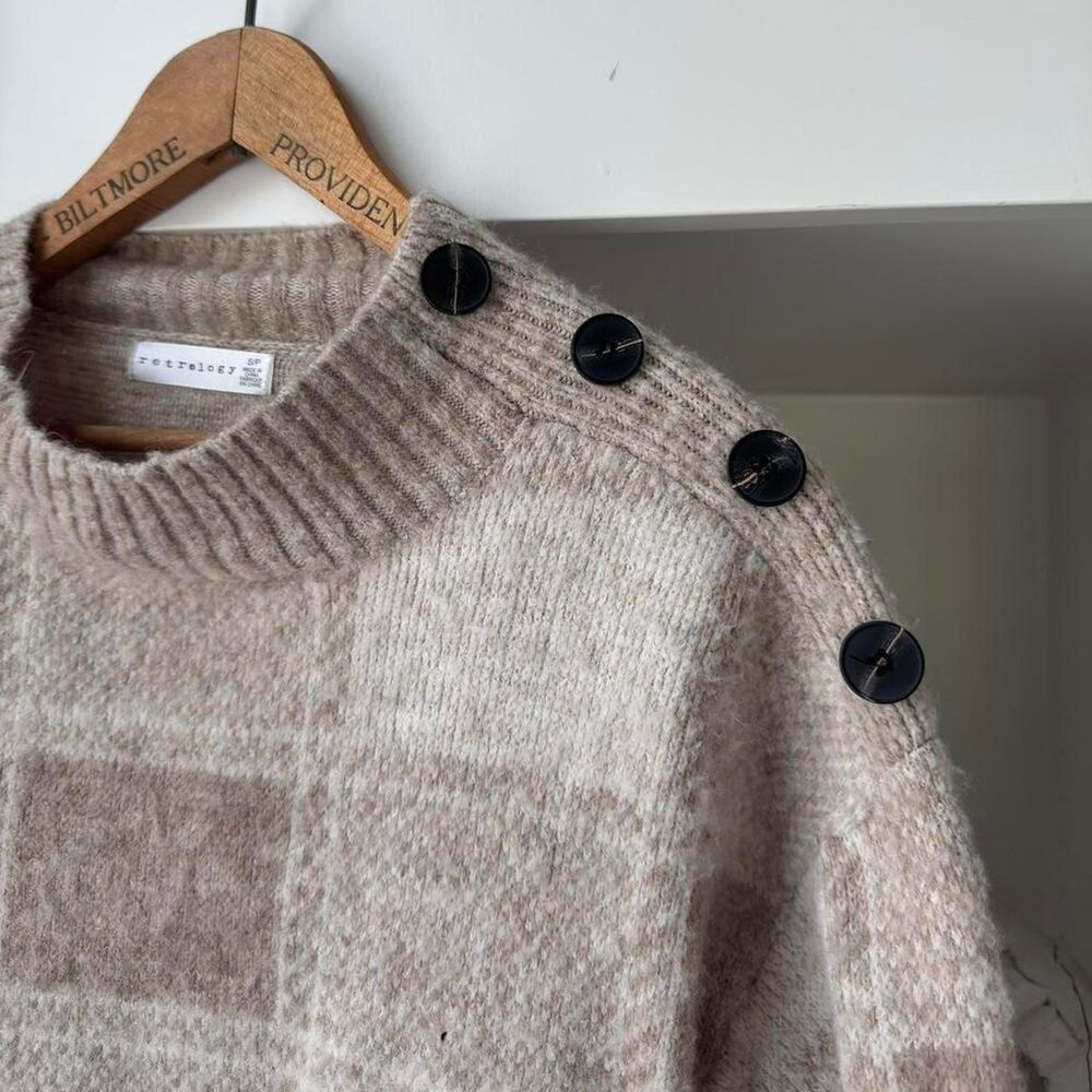 Unbranded Women's Jumper - Picture 3 of 3